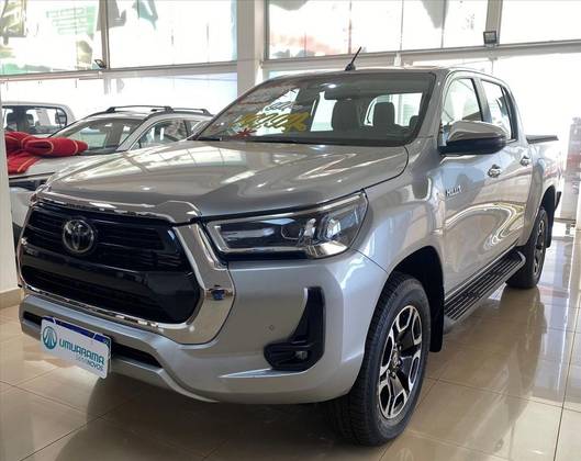 TOYOTA HILUX 2.8 D-4D TURBO DIESEL CD SRX 4X4 AUTOMÁTICO